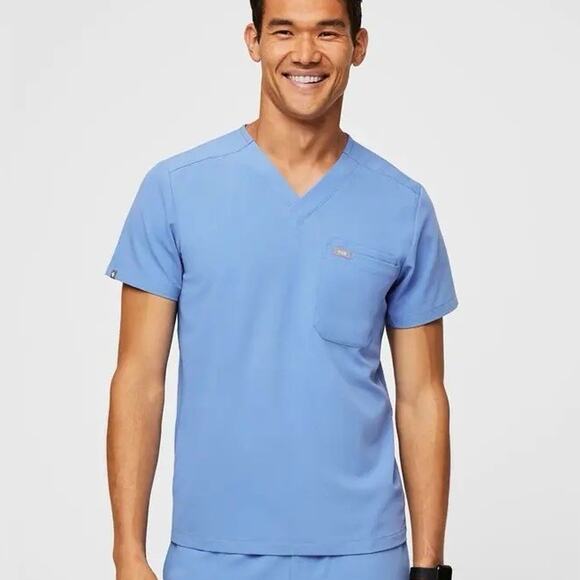 FIGS Technical Men's XL Leon Three Pocket Pen Sleeve Scrub Top V-Neck Ceil Blue - Picture 1 of 13